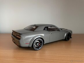 Dodge Challenger SRT Hellcat Widebody 1:18 - 4