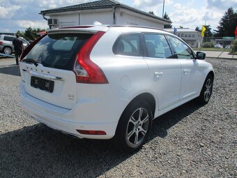 VOLVO XC60 D4 133kw AWD Geartronic 09/2014 havar. - 4