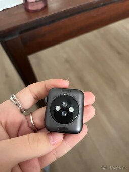 Apple watch series 3 38mm čierna - 4