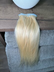 Tape in nove blond vlasy 50 cm - 4