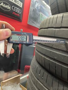 Hankook Ventus S1 Evo3 285/35 R22 - 4