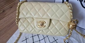 Nová luxusná CHANEL crossbody bag pastel yellow - 4