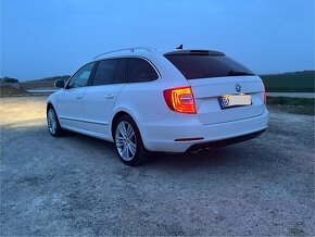 Škoda Superb Combi DSG 4x4 - 4