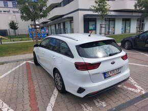 Predám KIA Ceed Combi 1,6 Diesel v záruke s real 74 594 km - 4