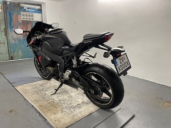 Honda CBR 1000rr sc59 - 4