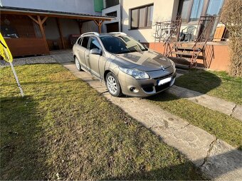 Renault Mégane III Grandtour 1.5 dCi - 4