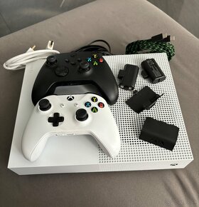 Xbox One S - 4