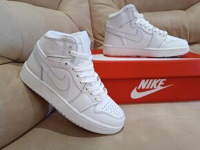 Nike air jordan retro 1 - 4