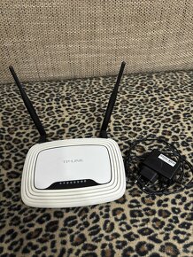 TP link router - 4