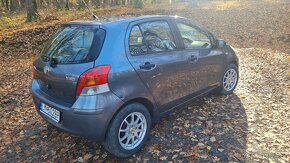 Toyota Yaris 1.3 - 4