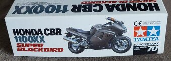 Honda CBR 1100 XX Super Blackbird 1:12  Tamiya - 4