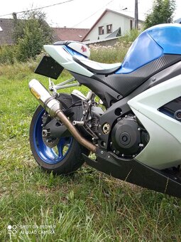 Suzuki GSXR1000 - 4