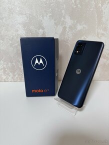 Motorola Moto e13 Čisto nový - 4