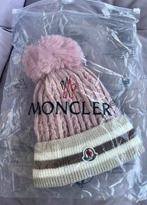 Dámska zateplená čiapka Moncler - 4