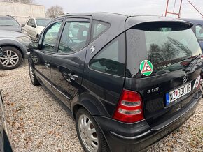 Mercedes A - 4