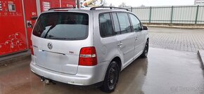 Volkswagen Touran - 4