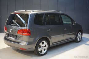 VW Touran 1,6TDi DSG Highline TOP stav - 4