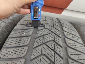 Zimné Pirelli Scorpion Winter 255/40/21 102V - 4