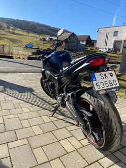 Yamaha fz1 - 4