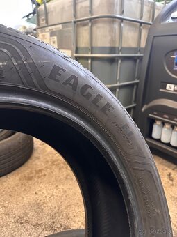 Letne pneu 225/55 r17 - 4