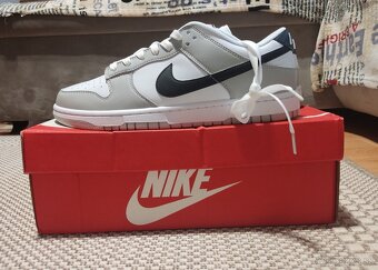 Nike Dunk Light Smoke Grey s visačkou - 4