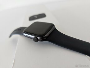 Apple Watch Series 5 - 4