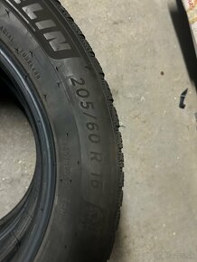 2ks zimné pneu 205/60 R16 - 4