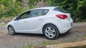 Opel astra j 1.7 tdci 92kw - 4