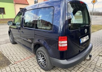 Volkswagen Caddy 1,6 TDI TAŽNÉ nafta manuál 75 kw - 4