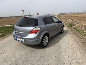 Predám Opel Astra H 1.7 CDTi - 4