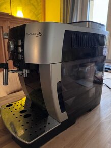 Plnoautomatický kávovar deLonghi Magnifica S - 4