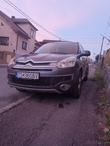 Citroen C-crosser , SUV - 4