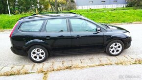 Ford FOCUS 1.6 16V benzín - 4