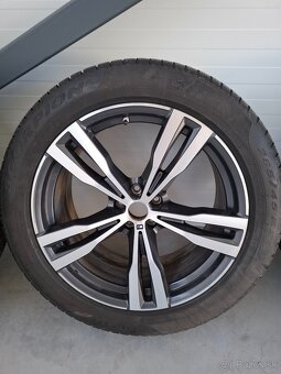 21" original BMW alu disky so zimnými + letnými pneu Pirelli - 4