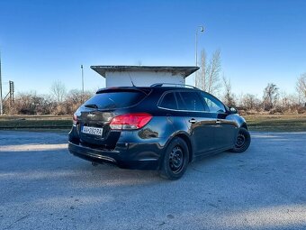 Chevrolet Cruze 2.0 VCDi LT Plus - 4