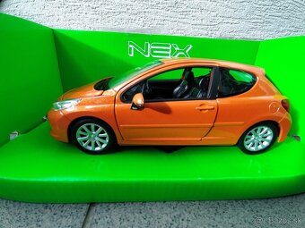 Predám len rozbalený a fotenie, model Peugeot 207 oranžová f - 4