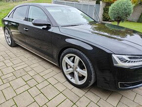 Audi A8 - 4