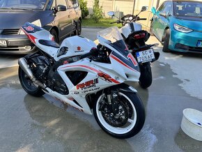 Suzuki gsxr750 k9 - 4