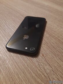 iPhone 8 / 256GB čierny pekný stav - 4