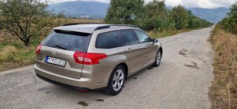 Citroen C5 X7 2.0HDi 100kw 2009 - 4