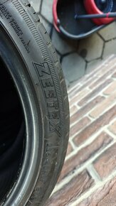 215/40r17 - 4