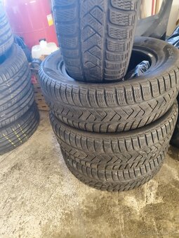 Zimné 215/60r16 - 4