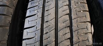 Predám 4ks slušné letné 215/70r15C Michelin na dodávku - 4