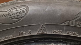 Yokohama W.Drive V905 225/55 R19 99V XL - 4