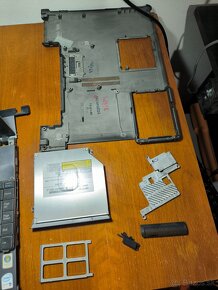 Sony VAIO VGN-fe41E - 4