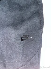 Nike tech fleece cierna - 4