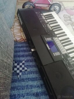 Yamaha psr s 550 - 4