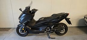 Yamaha T-max 560 - 4