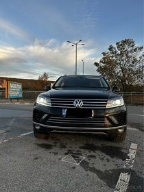 VW TOUAREG 3,0 TDI rv.: 2018 - 4