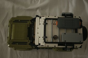 Lego Technic Land Rover Defender - 4